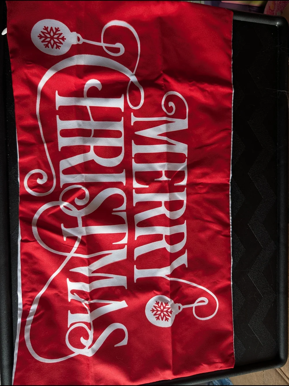 N/A festive red